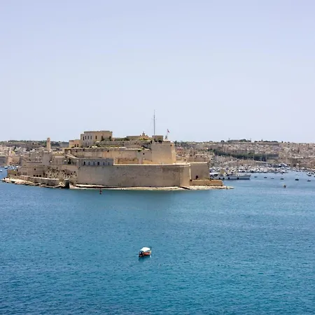 1br Townhouse Escape Valletta