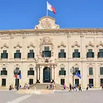 1br Townhouse Escape Holiday home Valletta